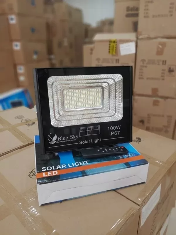 den pha bang hieu 100w 1